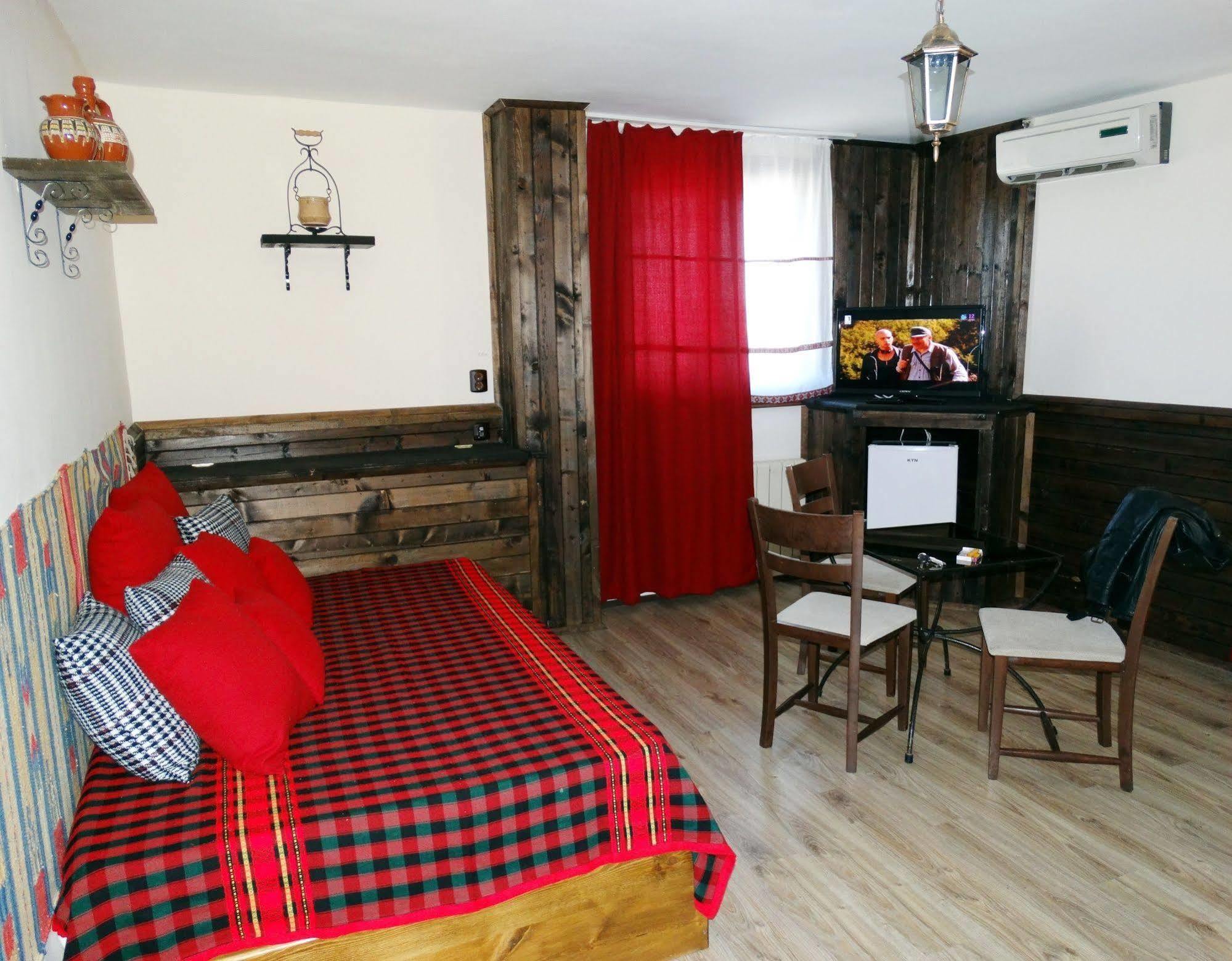 Simona Complex Hotel *